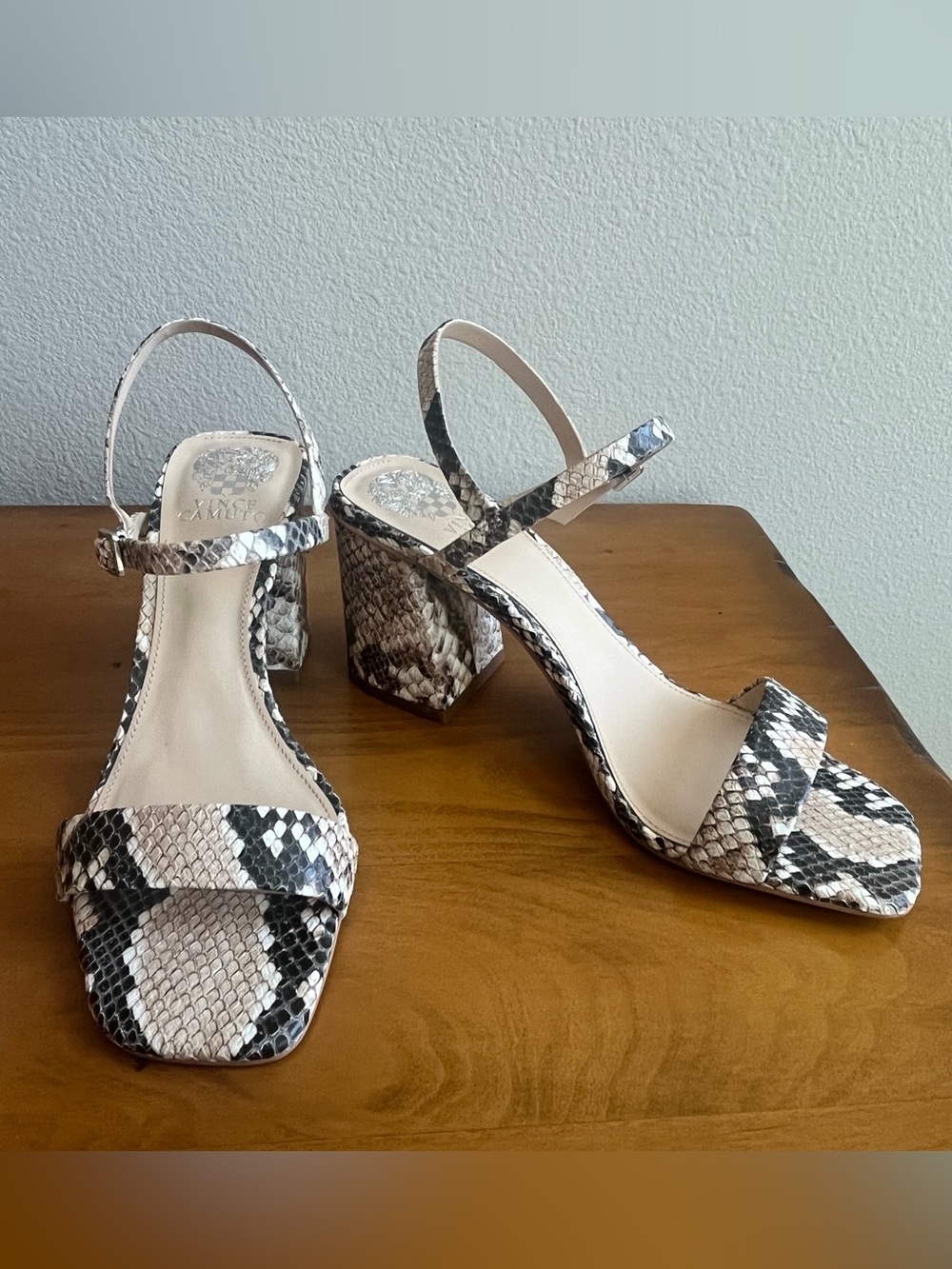 Vince Camuto Nendan Snakeskin Block Heel Sandals in Black and Cream • NWT